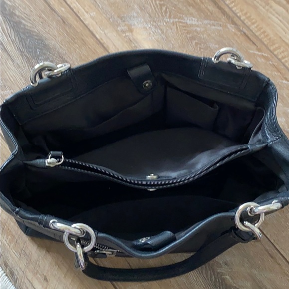 Coach purse - Picture 4 of 4